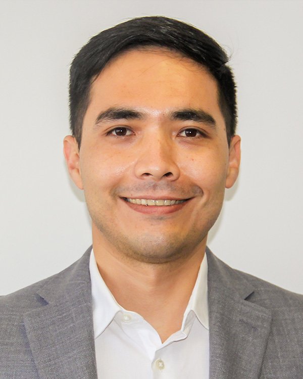 Dr. Alberto Kousuke