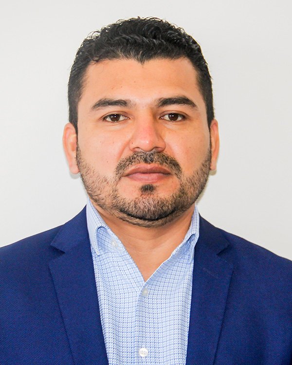 Lic. Roberto Suárez